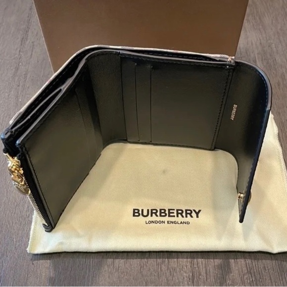 🌷💯Authentic Burberry Vintage Check Crossbody & Wallet🌷 - Picture 12 of 16